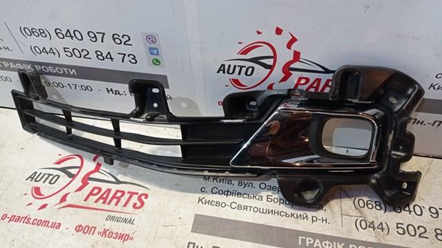 Решетка переднего бампера, левая 5310460010 TOYOTA