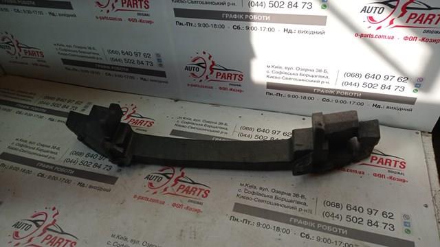 Энергопоглотитель переднего бампера 620906FR0A NISSAN