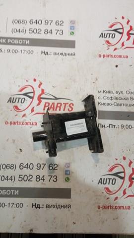 NISSAN 622114CL0A Кронштейн усилителя переднего бампера в наличии Житомир