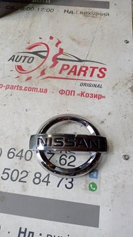 Фирменный значек решетки радиатора 628891JA0A NISSAN