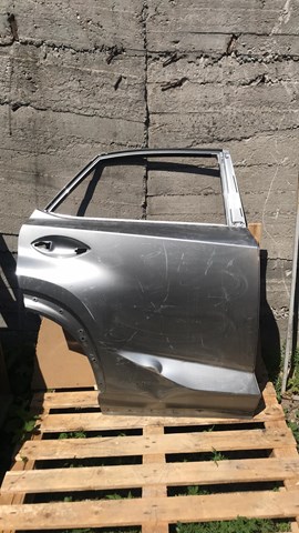 Дверь пассажирская задняя правая 6700378020 TOYOTA