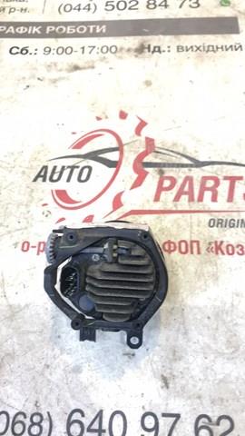 812100E050 Фара противотуманная правая купить Ровно