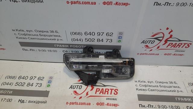 Противотуманка правая DFR551060A MAZDA