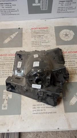 Панель брызговика (лонжерона) моторного отсека, левая KB7W54210 MAZDA
