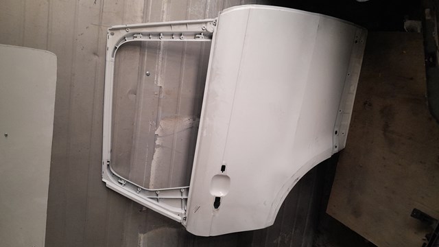 LR044228 LAND ROVER Дверь задняя правая купить в Черновцы
