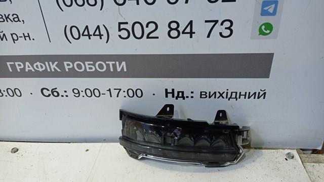 Указатель поворота зеркала правый LR048351 LAND ROVER
