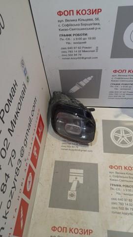 Вставка фары правой YQ00052780 PEUGEOT