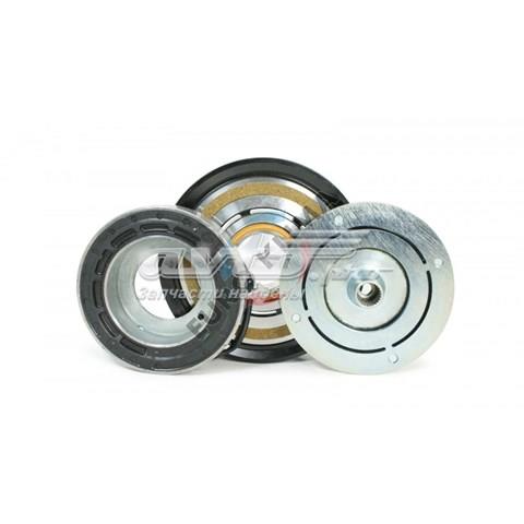 Компрессор кондиционера 8832042140 TOYOTA