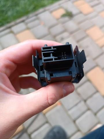 1Z0941333B Кнопка (регулятор) корректора фар купить Черновцы