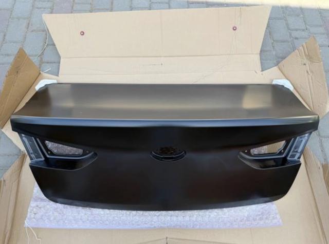 69200C2500 HYUNDAI Крышка багажника купить в Ирпень