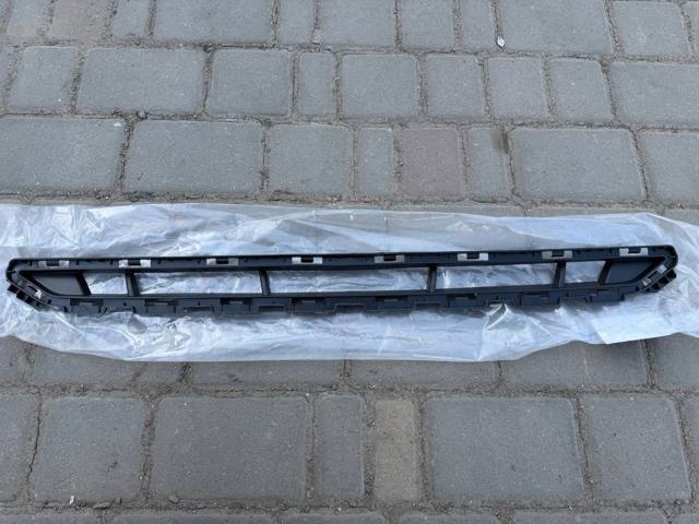 Решетка на бампер 86561E6700 MARKET (OEM)