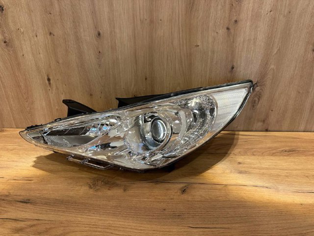 Фара дальнего света в сборе 921013S000 HYUNDAI
