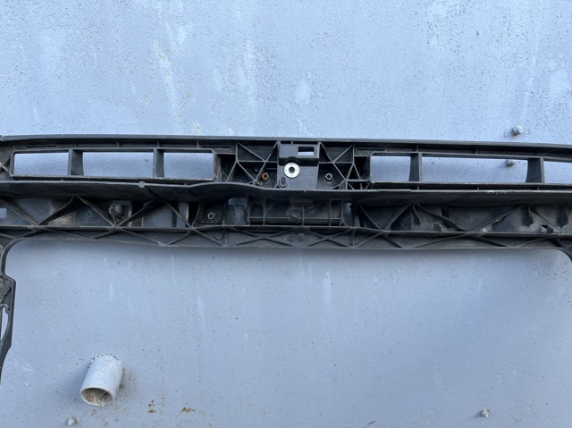17A805588F Рамка радиатора купить Сумы