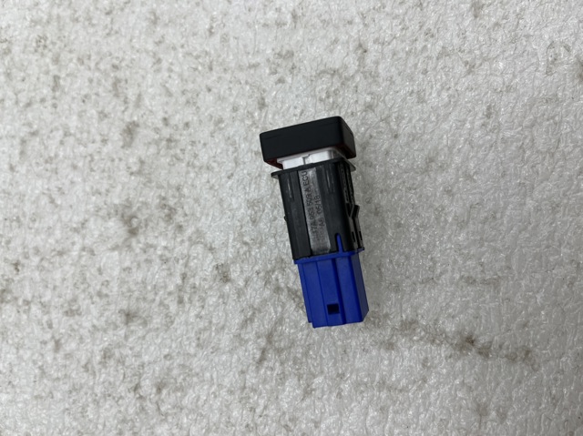 17A953509A VAG Кнопка включения аварийного сигнала купить в Кривой Рог