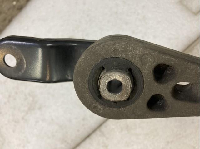 1K0199855BF VAG Задняя опора двигателя купить в Хмельницкий