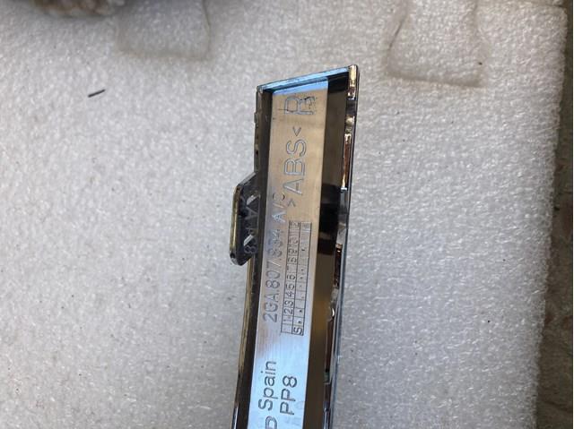 2GA807834A2ZZ VAG Молдинг бампера заднего правый купить в Николаев