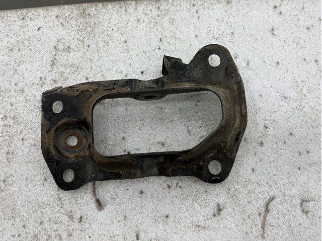 Кронштейн задней балки 3C0505129B VAG