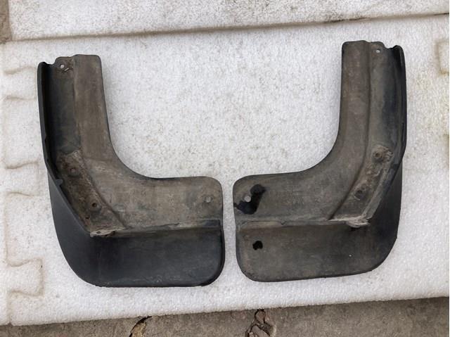 Комплект передних брызговиков Volkswagen Passat B8