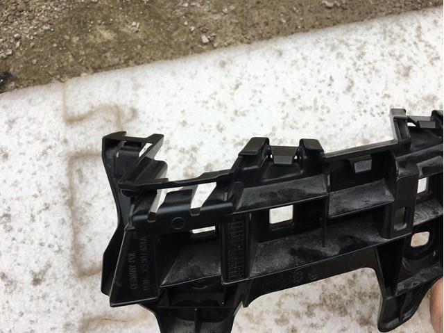 VAG 3G5807484A Направляющая заднего бампера правая в наличии Тернополь