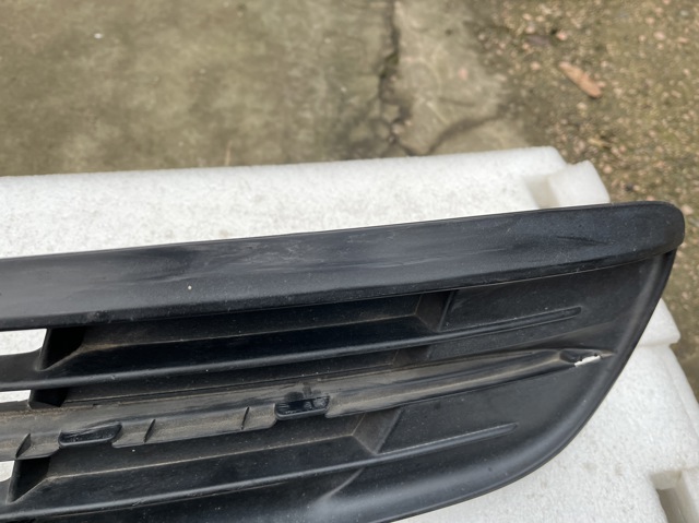 51117331733 BMW Решетка бампера переднего левая купить в Харьков