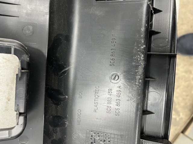 VAG 5C68634599B9 в наличии Ужгород