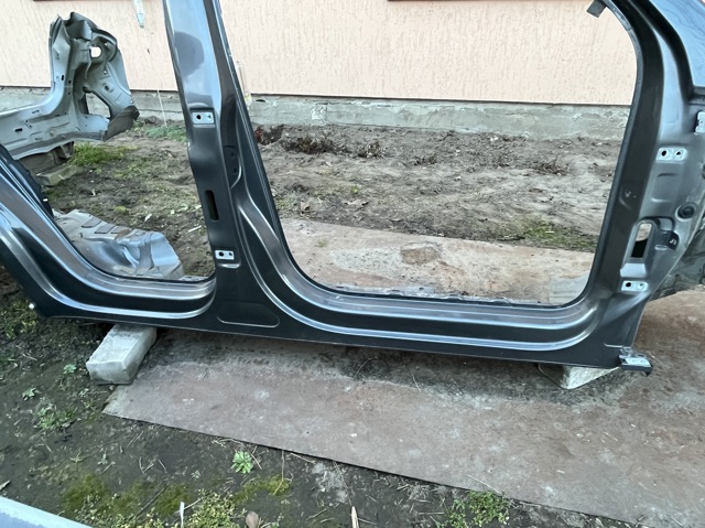 5N0809836 VAG Проем передней правой двери купить в Сумы