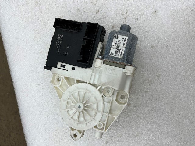 VAG 5N0959701G в наличии Сумы