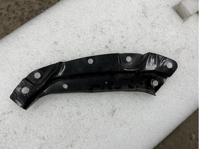 6R0805932C VAG Кронштейн суппорта радиатора верхний купить в Ужгород