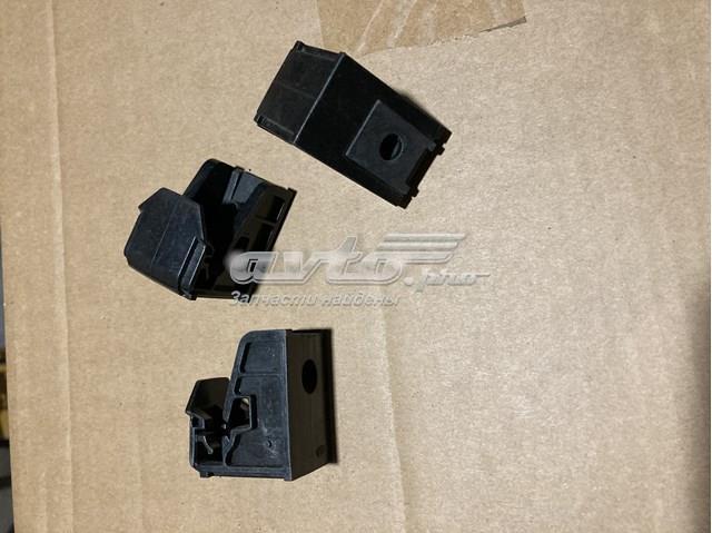 6R0941511 VAG затискач пружинний