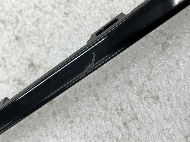 VAG 6RF853835 Молдинг бампера заднего центральный в наличии Ирпень
