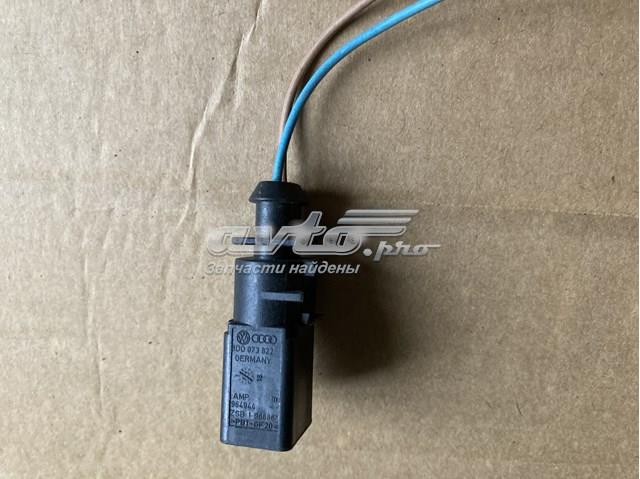 Разъем (фишка) генератора 8D0973822 VAG