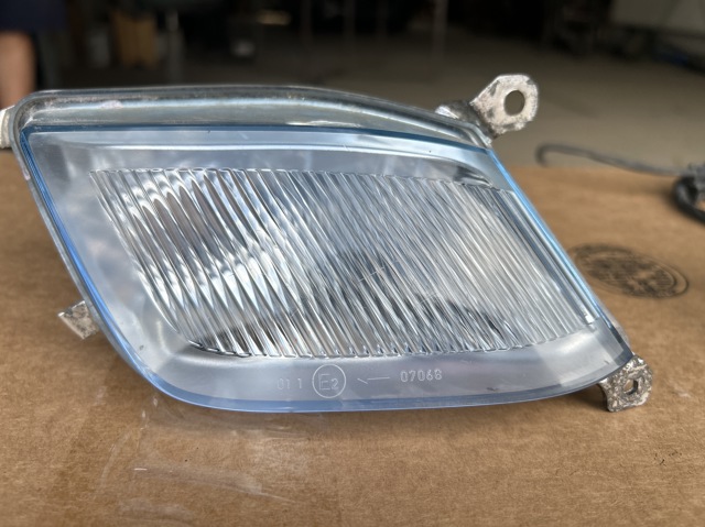 Указатель поворота правый 26130BG00A NISSAN