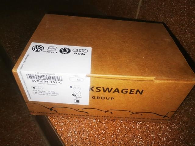 VAG 8V0698151C Передние тормозные колодки в наличии Николаев