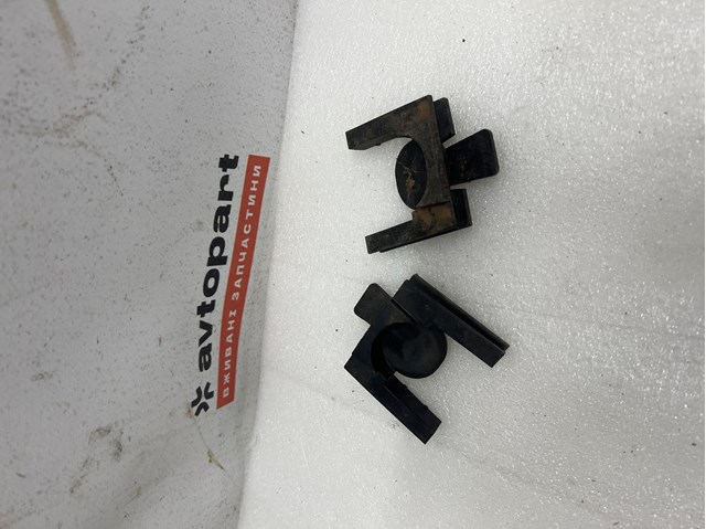 PE0115241 MAZDA Кронштейн радиатора купить в Полтава