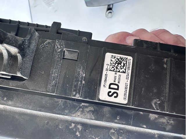 TESLA 109440500D Блок предохранителей в наличии Полтава