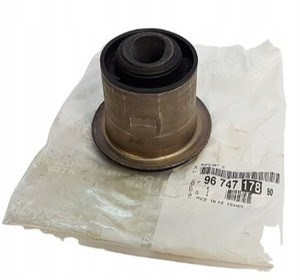 9674717880 PEUGEOT Сайлентблок (подушка) передней балки (подрамника) купить в Ровно