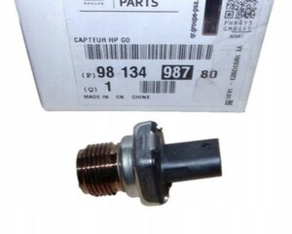 Датчик давления топлива 9813498780 PEUGEOT