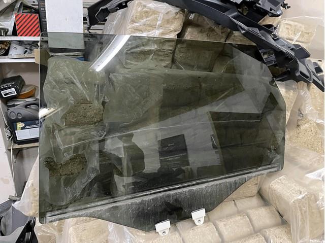 KB8C735109D MAZDA Стекло двери задней левой купить в Одесса
