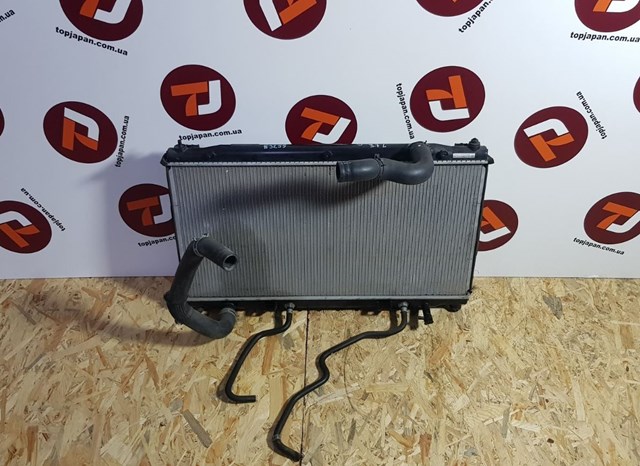 Радиатор охлаждения 214604GZ5A NISSAN