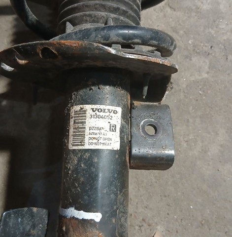 VOLVO 31304052 Амортизатор передний правый в наличии Ужгород