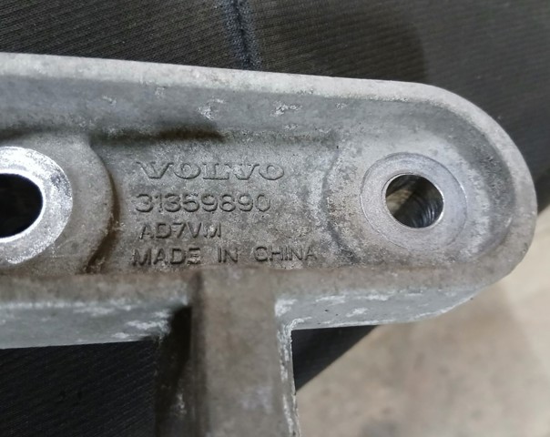 31359890 VOLVO Подушка (опора) двигателя левая задняя купить в Ровно