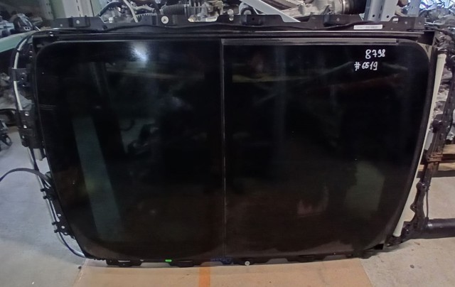 Панель люка 31675440 VOLVO