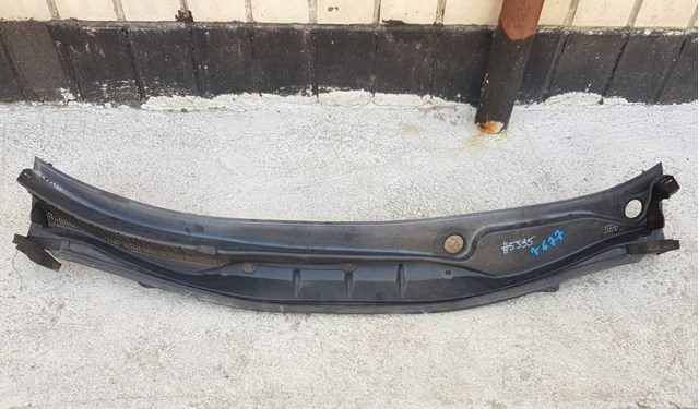 Водосток лобового стекла, жабо 668623TA0A NISSAN