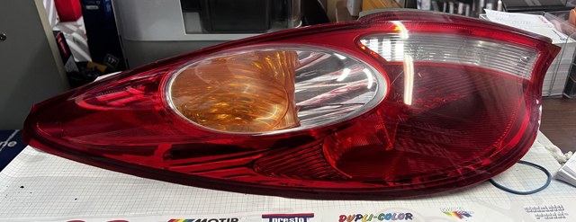 Фонарь задний левый Toyota Solara V3