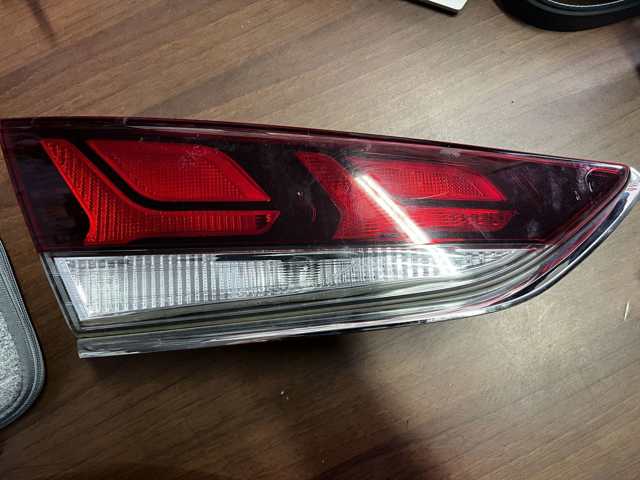 Фонарь задний левый, внутренний 92403C2500 HYUNDAI