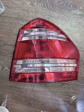 Фонари задние A1648200664 MERCEDES