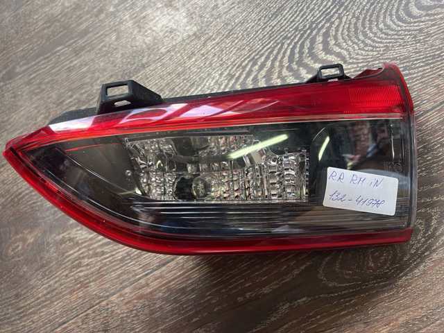 Фонарь задний внутренний правый GHK1513F0A MAZDA