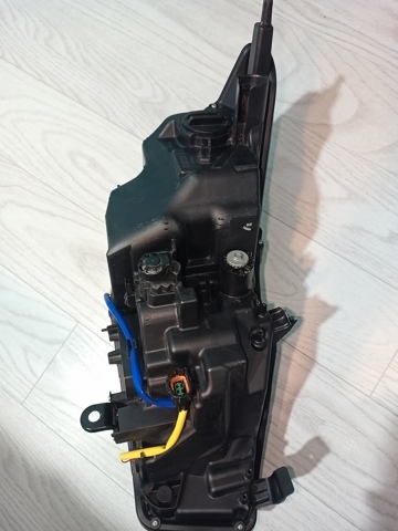 NISSAN 260604HB0B Левая фара в наличии Винница
