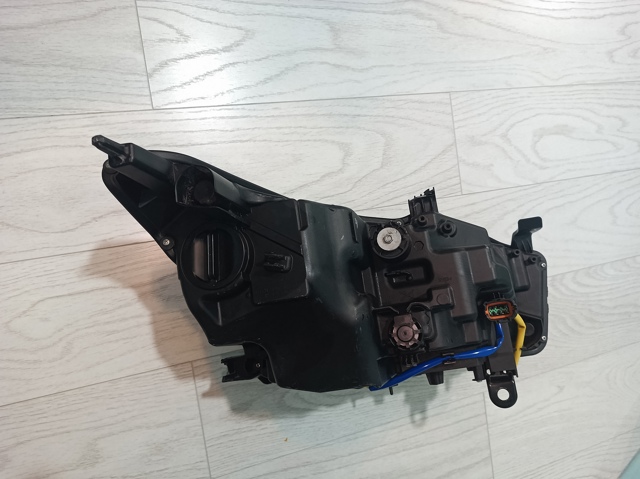 260604HB0B NISSAN Левая фара купить в Павлоград
