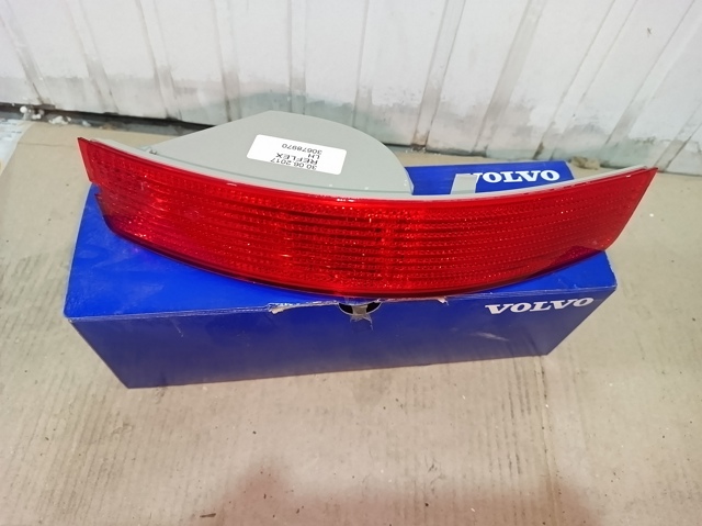30678970 VOLVO Катафот (отражатель) заднего бампера левый купить в Чернигов